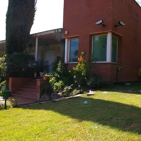 Bed and breakfast Inés Sant Cugat del Vallès
